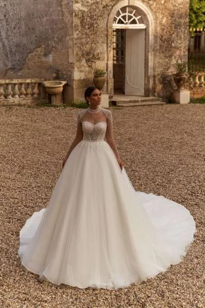 Robe de mariée Lista — Collection Allégresse — Boutique Carlota Bourg-en-Bresse